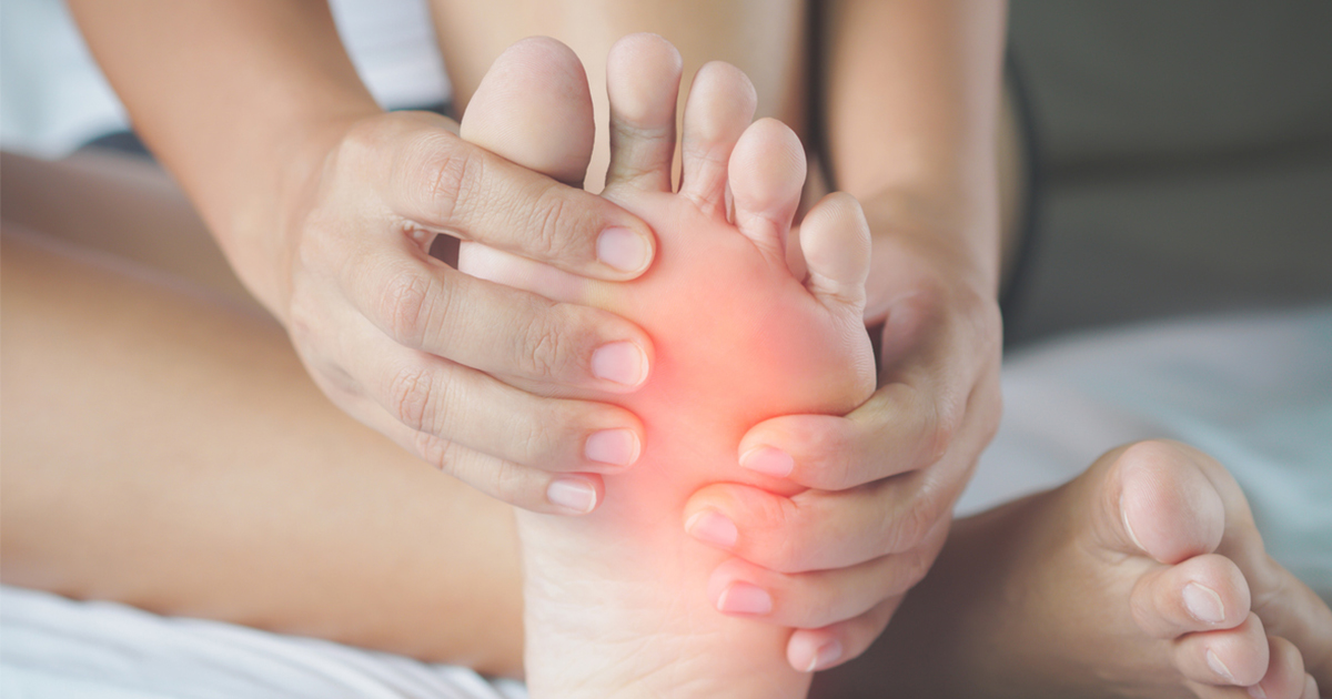 【寸步難行】走路腳底刺痛？原來足底筋膜炎也與腎虛有關！